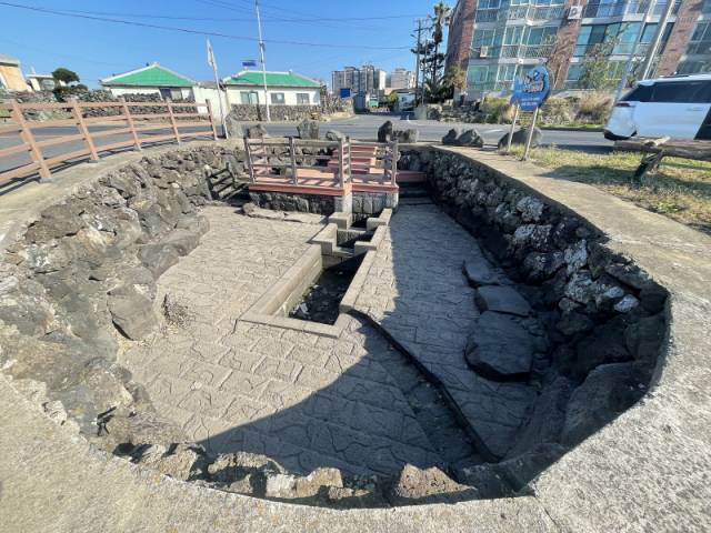 ▲ 큰물. 과거 물이 많이 났다하여 '큰물'이라는 이름이 붙었지만 지금은 그 명맥을 잇지 못한다. ⓒ제주환경운동연합