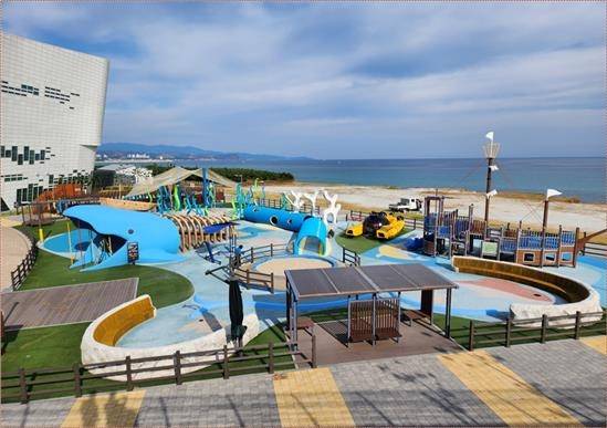 국립해양과학관 '파도소리놀이터' [행안부 제공. 재판매 및 DB 금지]