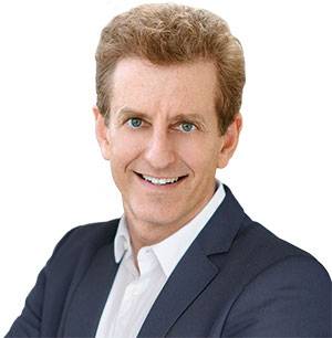 토드 부크홀츠 경제학자 겸 법률가하버드대 로스쿨, 케임브리지대 경제학 석사, 전 하버드대 경제학과 교수, 전 백악관 경제정책 보좌관, ‘죽은 경제학자의 살아있는 아이디어’ 저자