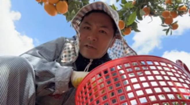 [서울=뉴시스] 김창옥. (사진=유튜브 채널 '김창옥TV' 캡처) 2023.12.04. photo@newsis.com *재판매 및 DB 금지