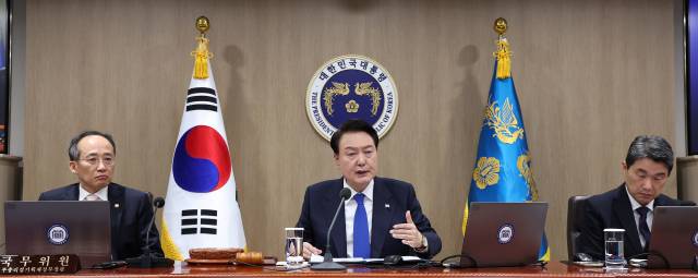 ▲윤석열 대통령이 28일 서울 용산 대통령실 청사에서 국무회의를 주재하고 있다. ⓒ연합뉴스
