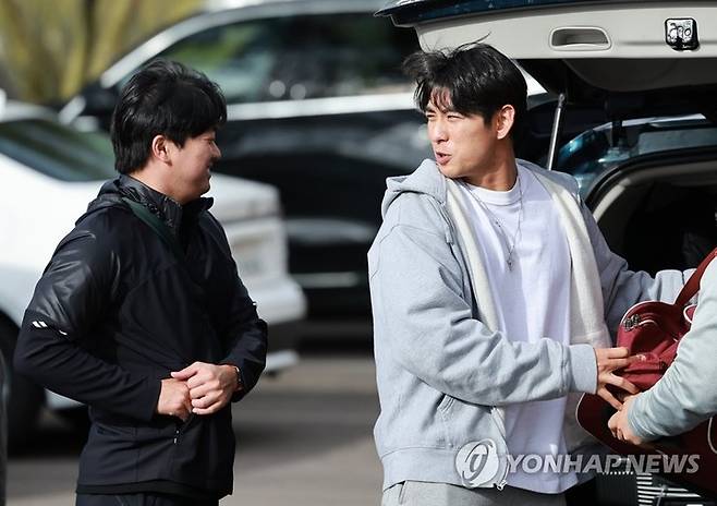 고우석과 이정후 [연합뉴스 자료사진]