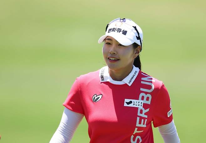 성유진이 하와이 호아칼레이CC에서 열린 LPGA투어 롯데 챔피언십 3라운드에서 밝은 표정으로 걸어가고 있다. 사진제공 | 대홍기획