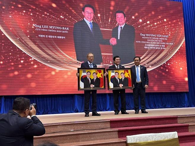 베트남 방문한 이명박 전 대통령 [이명박재단 제공]