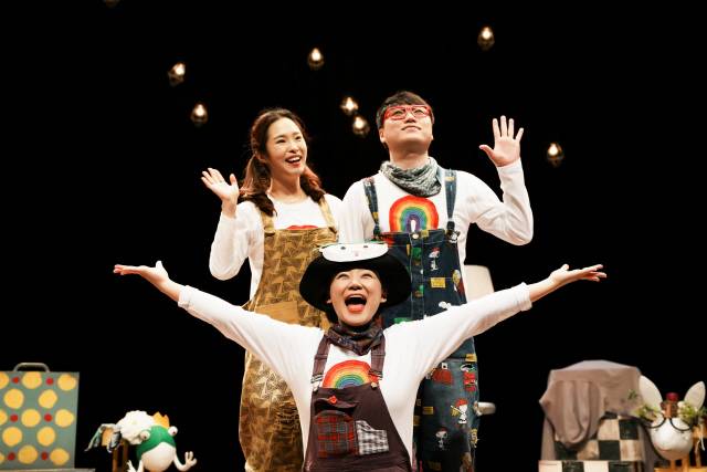 ▲ 해의 아이들, 거울을 깬 왕비 공연사진