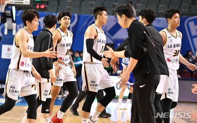 [서울=뉴시스]프로농구 창원 LG (사진 = KBL 제공)