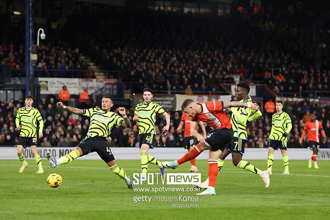 ▲ 아스날을 상대로 득점하는 바클리