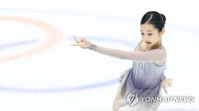 우아한 프리 연기 선보이는 신지아 [연합뉴스 자료사진]