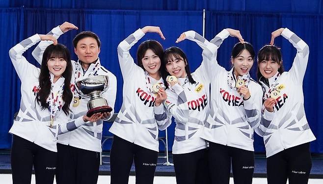 범대륙선수권에서 우승한 '5G' [경기도청 컬링팀 인스타그램 캡처. 재판매 및 DB 금지]