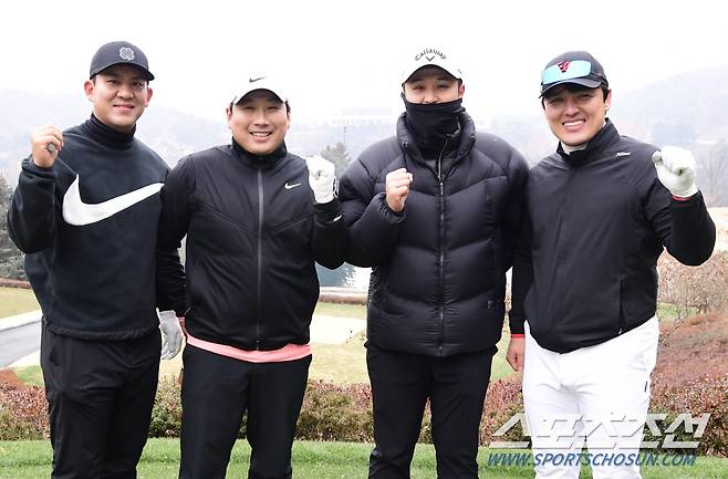 함께 라운딩을 펼친 LG 김민성, 허도환, 최원태, 박동원.