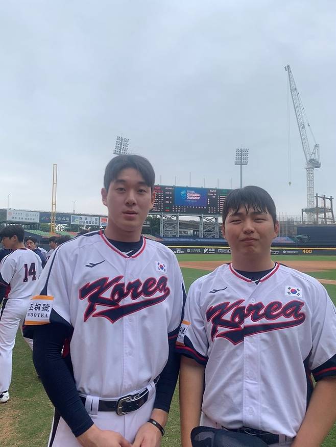 아시아야구선수권대회 대표팀 나승엽(왼쪽)과 김성우. 사진제공 | 대한야구소프트볼협회