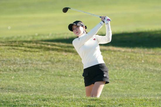 안신애는 "시드전을 치르면서 아직 샷이 살아있다는 것을 느꼈다. 내년엔 즐기면서 플레이를 하겠다"고 약속했다.