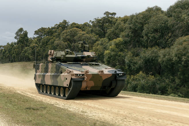 호주에 3조원대 수출 계약에 성공한 보병장갑차 ‘레드백’. [사진 출처=한화에어로스페이스]