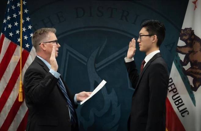 17세에 미국 변호사시험에 합격하고 18세에 검사로 임용된 피터 박 / 사진 = 연합뉴스