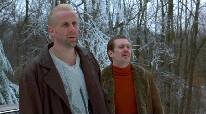 영화 파고 속 청부업자들은 연속적인 실책으로 파국을 만든다.[사진=더스쿠프 포토]