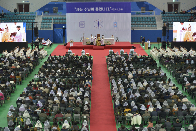 ▲ 천주교 춘천교구 사제서품식이 지난 8일 가톨릭관동대에서 열렸다.