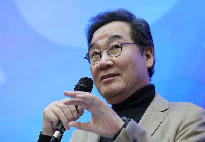 이낙연 전 국무총리가 지난 6일 오후 서울 노원구 삼육대학교에서 '청년, 정치리더와 현대사회의 미래 바라보기'를 주제로 특강을 하고 있다. / 사진 = 연합뉴스