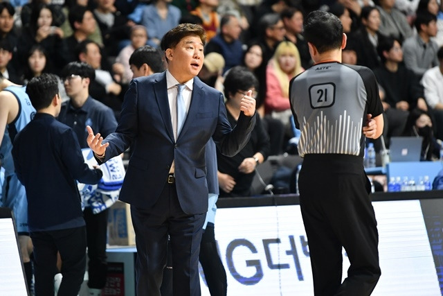 소노를 이끄는 김승기 감독. 사진=KBL 제공