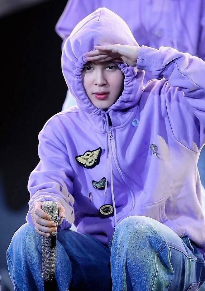 방탄소년단 지민 '말랑순둥 물만두상 남자 아이돌' 1위