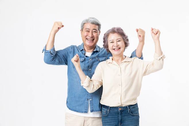 60세 즈음에 인생의 자존감이 절정에 달하는 것으로 나타났다. [사진=클립아트코리아]