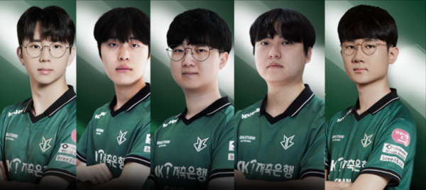 OK저축은행 브리온 선수단. [OK저축은행 브리온]