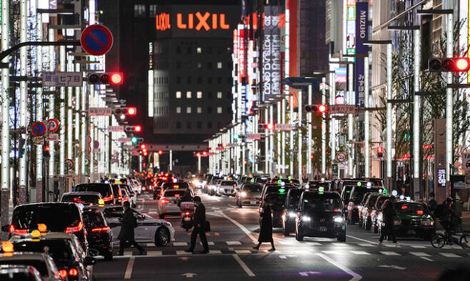 빈 택시 가득한 도쿄 번화가인 긴자거리 모습. EPA연합뉴스