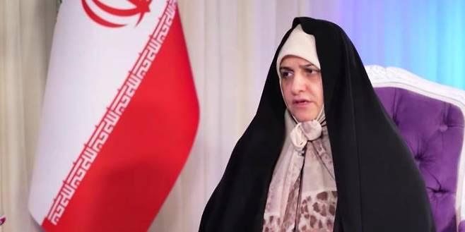 이란 대통령 부인인 자밀레 알라몰호다 여사 [이란방송 캡처. 재판매 및 DB 금지]