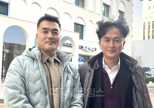 류삼영(오른쪽) 전 총경과 해병대 박정훈 대령. <류삼영 SNS>