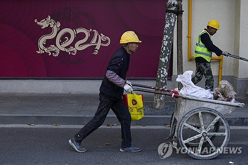 중국 노동자들 [AP=연합뉴스]