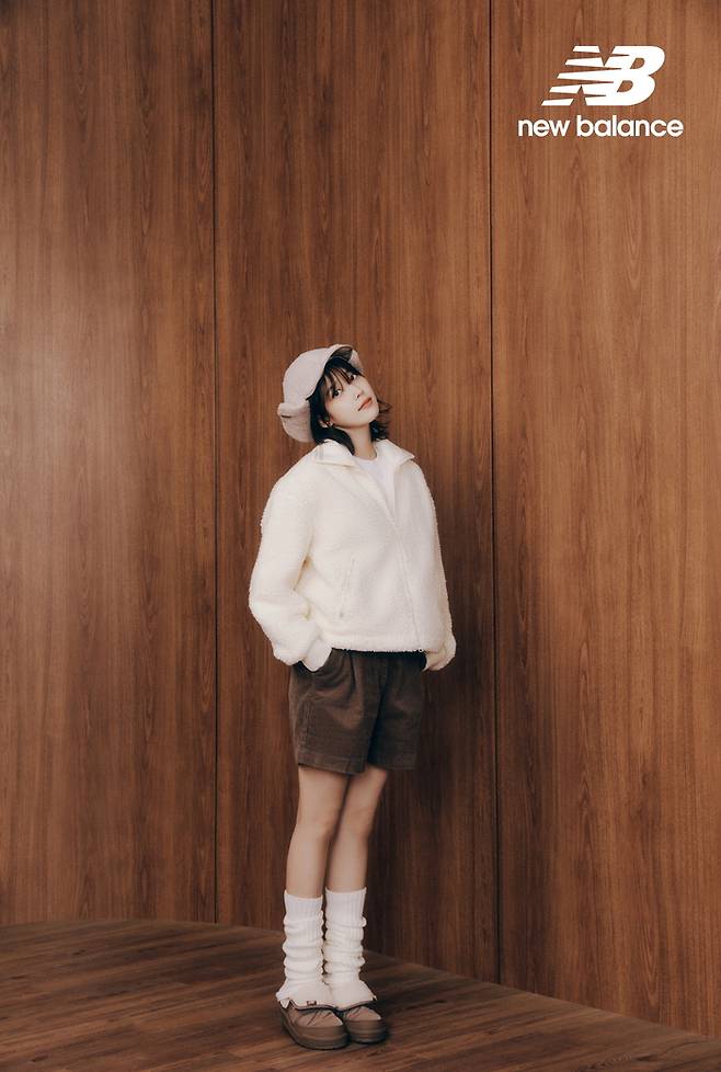 가수 겸 배우 아이유 스포츠 브랜드 화보. 사진 뉴발란스