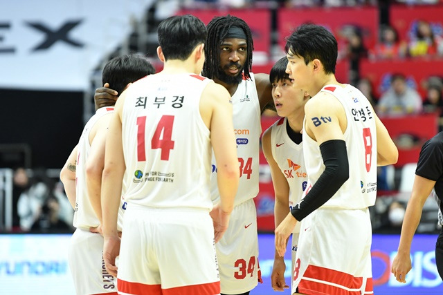 서울 SK 선수단. /사진=KBL 제공