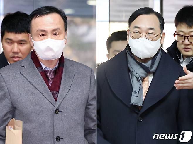 '백현동 수사무마 금품수수 의혹'을 받는 임정혁(왼쪽)·곽정기 변호사가 22일 서울 서초구 서울중앙지법에서 열린 영장실질심사에 출석하고 있다. 2023.12.22/뉴스1 ⓒ News1 민경석 기자