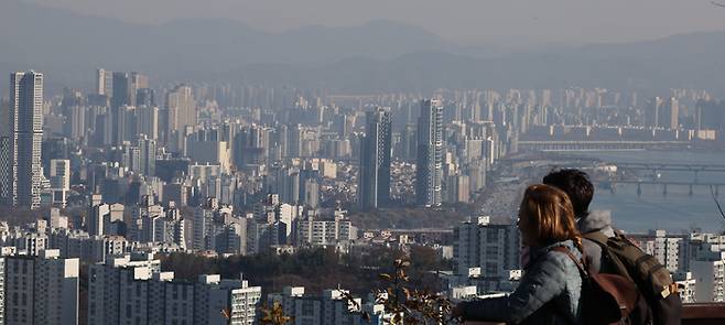 남산에서 바라본 서울 아파트 단지 모습. [매경DB]