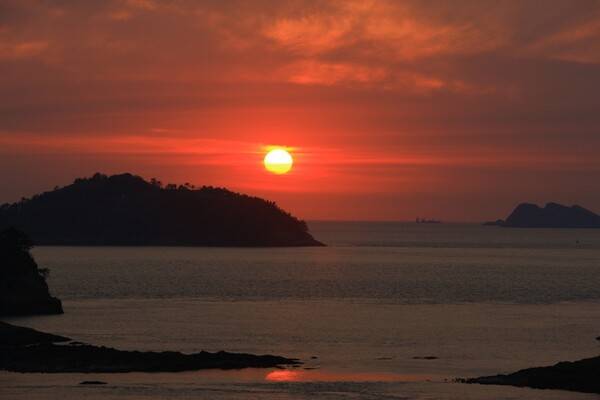 출처: 한국관광공사 촬영자 김지호 (전남 진도 세방낙조 전망대)