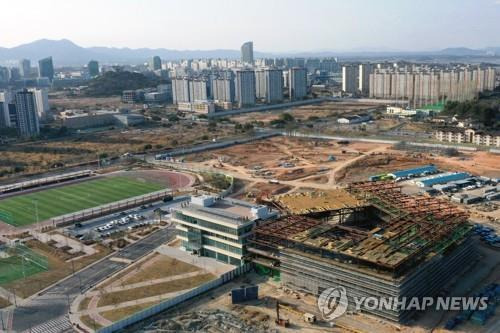 부영골프장에 들어선 한국에너지공대 건립 당시 모습 [연합뉴스 자료]