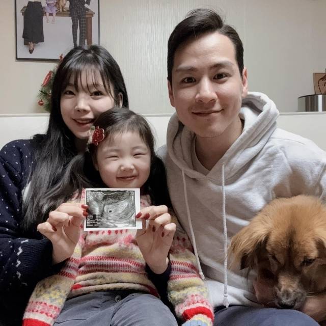 MBN '돌싱글즈2' 출연자 윤남기, 이다은과 딸 리은 양. / 이다은