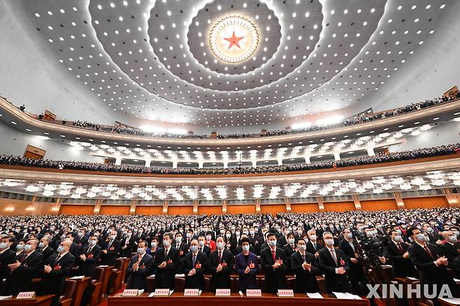 [베이징=신화/뉴시스] ﻿﻿중국은 조 바이든 미국 대통령이 중국을 겨냥한 내용이 담긴 2024회계연도 국방수권법안(NDAA)에 서명한 데 대해 강력한 불만을 표했다. 사진은 지난 3월 5일 제14기 전국인민대표대회(전인대) 1차 전체회의가 베이징 인민대회당에서 열리고 있는 모습. 2023.12.28