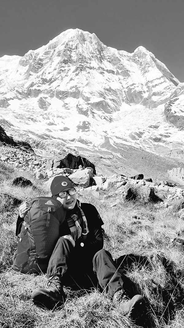 히말라야 안나푸르나 트레킹을 마치고.