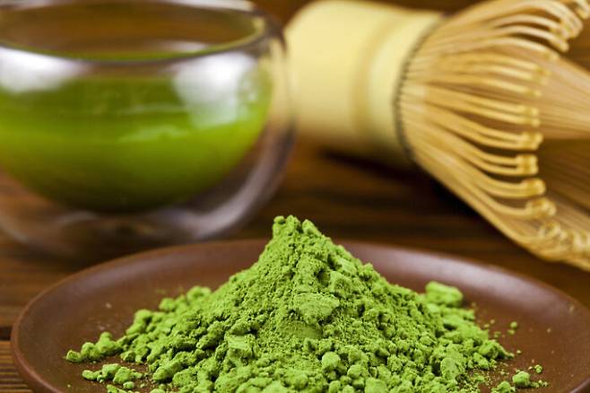 녹차와 말차는 잎 재배 및 생산 방식이 달라 카페인 함량 등이 다르다. [사진=게티이미지뱅크]