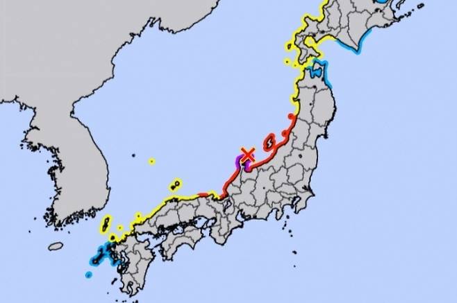 일본 기상청이 1일 쓰나미 주의보를 발령하면서 독도까지 포함했다. 일본 기상청은 독도를 쓰나미 주의보 발령지역인 노란색으로 표기했다. 일본 기상청 누리집 갈무리