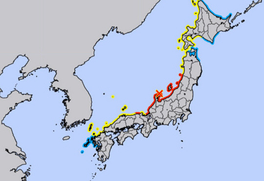 1일 일본 기상청이 인터넷 홈페이지에 올린 쓰나미 경보 주의보 발령 현황 지도에 독도가 ‘쓰나미 주의보’를 뜻하는 노란색으로 표시돼 있다. 일본 기상청 홈페이지 캡처
