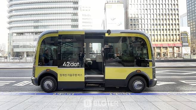 서울 청계천에서 운행되고 있는 포티투닷 자율주행 셔틀 (사진=조재환 기자)