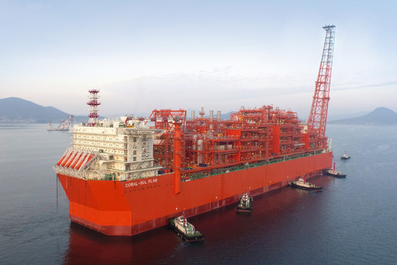 An FLNG facility built by Samsung Heavy Industries [SAMSUNG HEAVY INDUSTRIES]