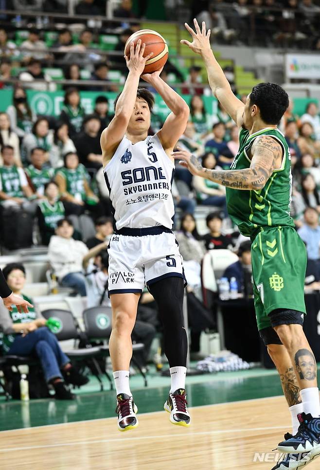 [서울=뉴시스] 프로농구 고양 소노의 한호빈. (사진=KBL 제공) *재판매 및 DB 금지