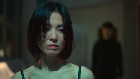 '더 글로리'에서 복수극을 펼쳤던 송혜교가 오컬트 영화 '검은 수녀들'의 출연을 검토 중이다. 사진제공=넷플릭스
