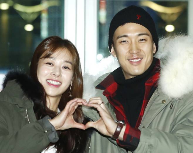 = 배우 장신영, 강경준 부부. 2017.12.05./뉴스1