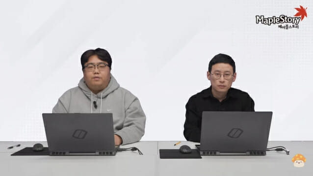 메이플스토리 이용자에게 사과한 넥슨 강원기 총괄 디렉터와 김창섭 디렉터(사진 왼쪽부터, 유튜브 캡처)