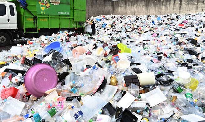 플라스틱 폐기물. 뉴시스