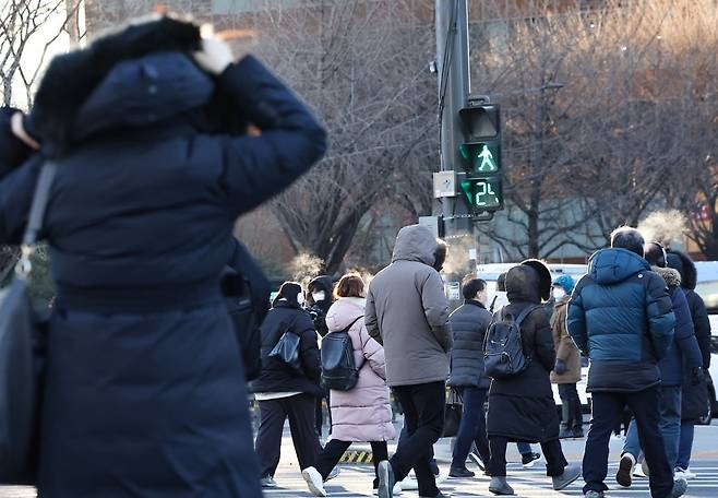 주말에 영하권 추위와 함께 전국에 눈이 내릴 예정이다.  사진=연합뉴스