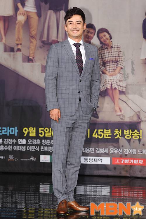 배우 이세창이 신생 기획사 뉴다운C&C로 새 둥지를 틀었다. 사진 = MBN스타